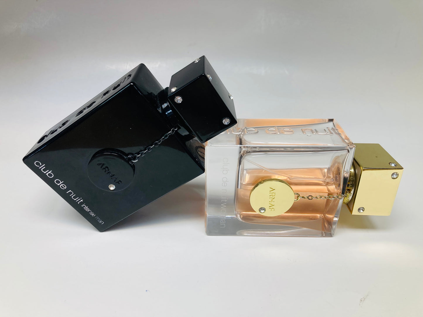 Dos bestias un solo precio Club de nuit woman y club de nuit intense man (La bestia negra)